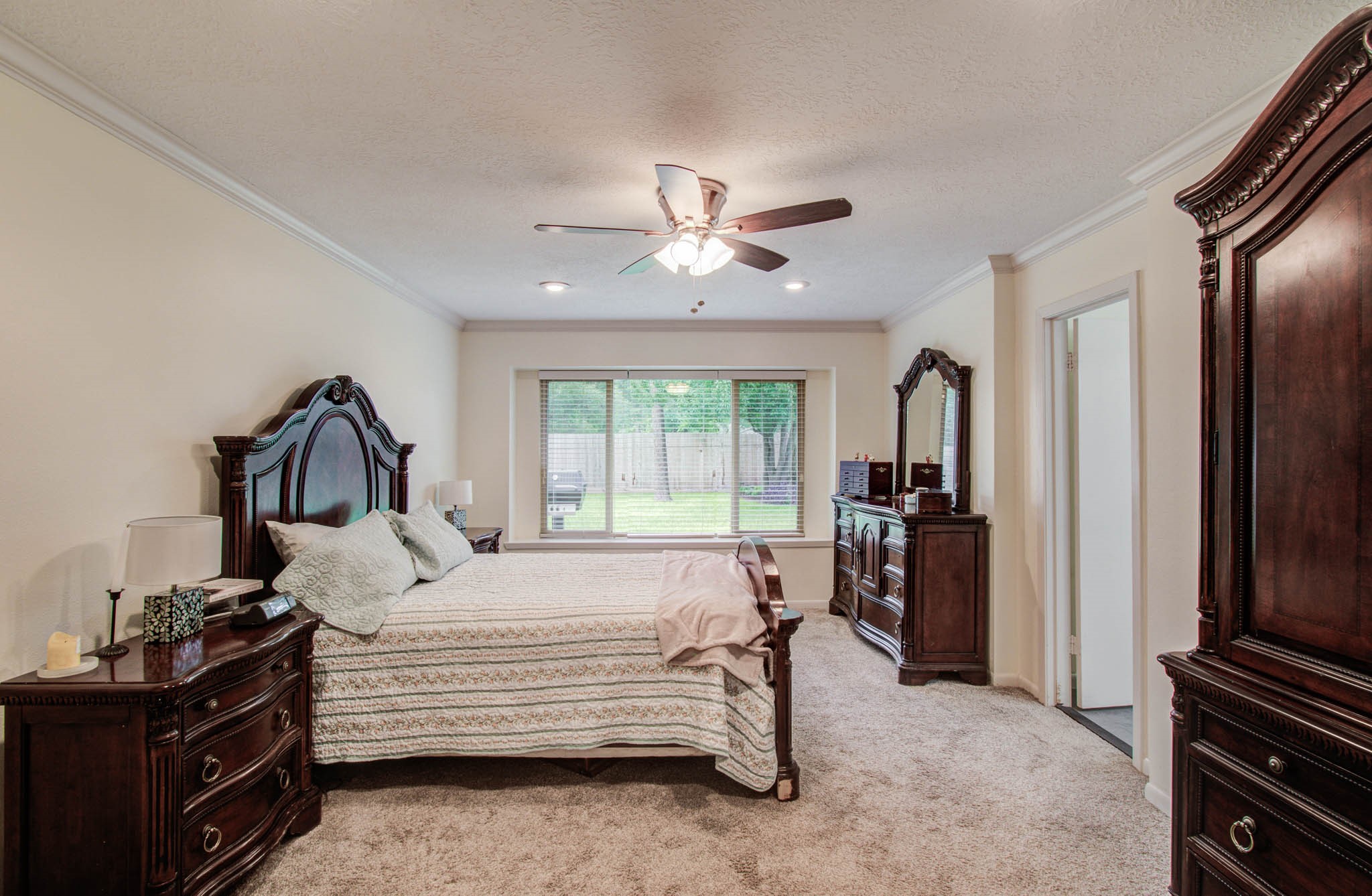 9818 Emnora Lane Houston, TX 77080 - Photo 27 of 38