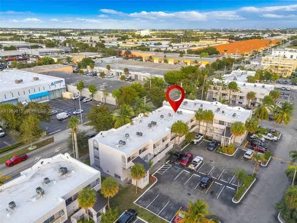 $2,200 | 2690 West 76th Street, Unit 104, Hialeah, FL 33016