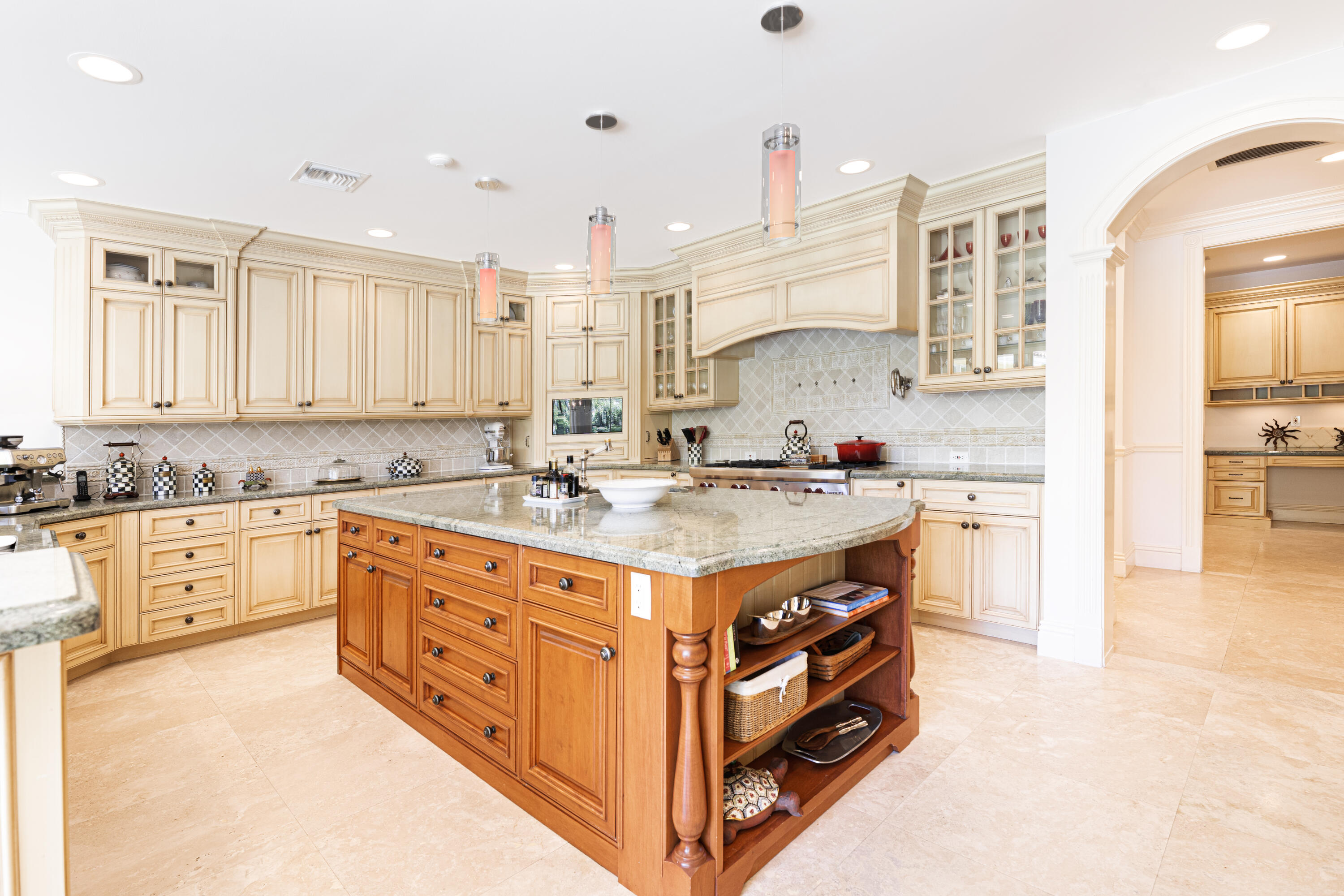 17849 Fieldbrook Circle East Boca Raton, FL 33496 - Photo 14 of 31 Kitchen