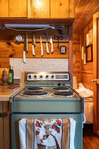 $615,000 | 30 Poirier & 20 Fertile Valley Road, Newport, WA 99156