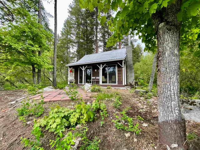 $615,000 | 30 Poirier & 20 Fertile Valley Road, Newport, WA 99156