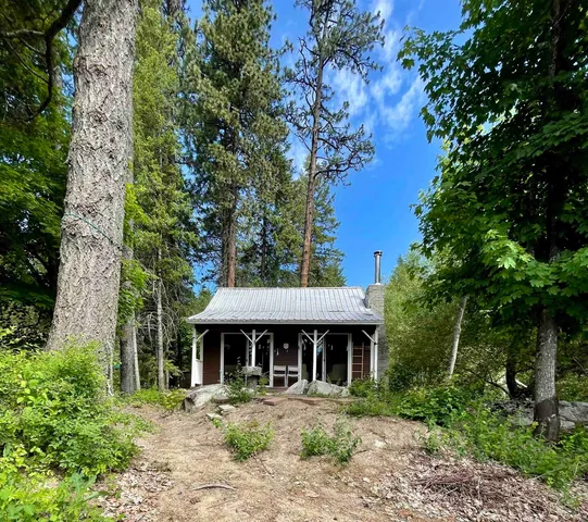 $615,000 | 30 Poirier & 20 Fertile Valley Road, Newport, WA 99156