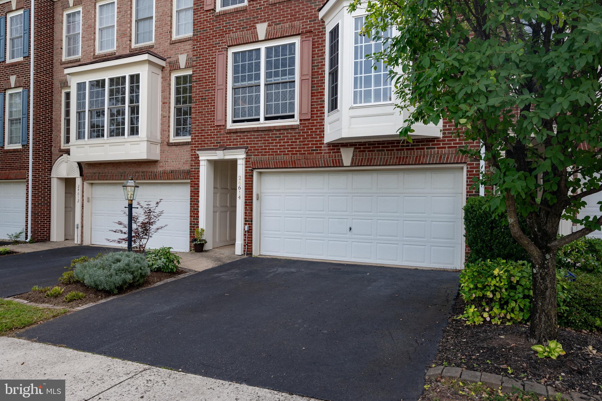24614 Nettle Mill Square Aldie, VA 20105 - Photo 2 of 48 EXTERIOR FRONT 2