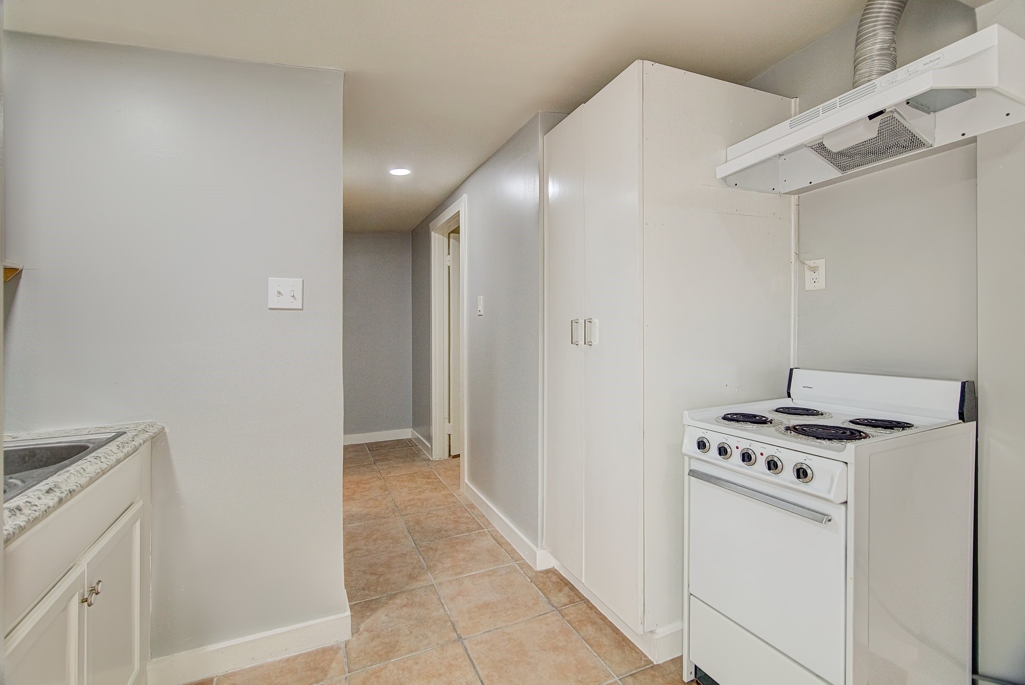 8622 Rayson Road Houston, TX 77080 - Photo 10 of 32