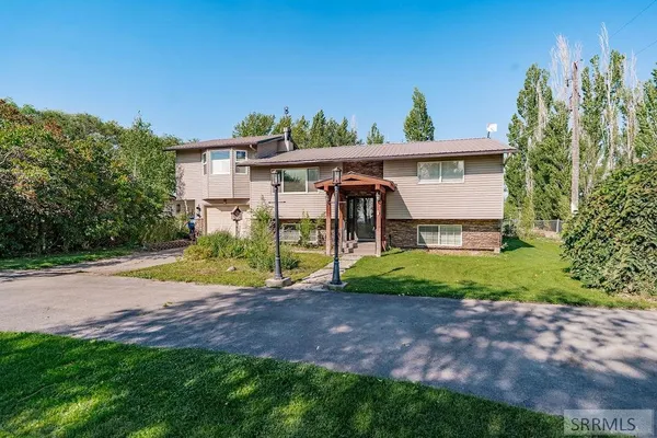 $415,000 | 13733 North 115 East, Idaho Falls, ID 83401
