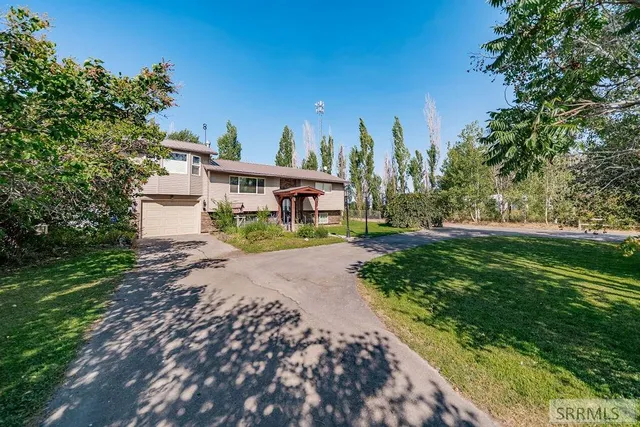 $415,000 | 13733 North 115 East, Idaho Falls, ID 83401