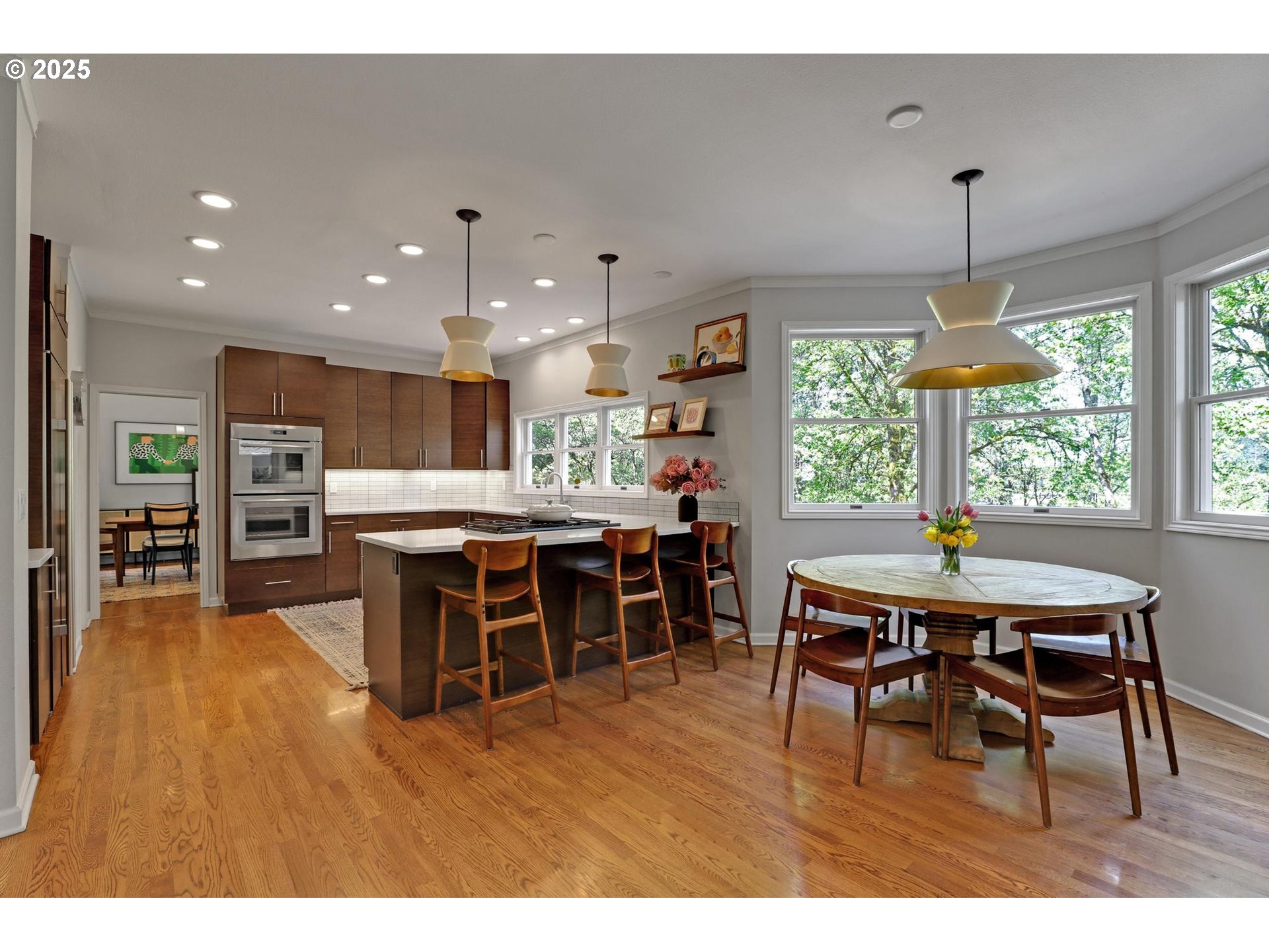 585 Southwest Regency Place Portland, OR 97225 - Photo 11 of 44 Gallery Image 11