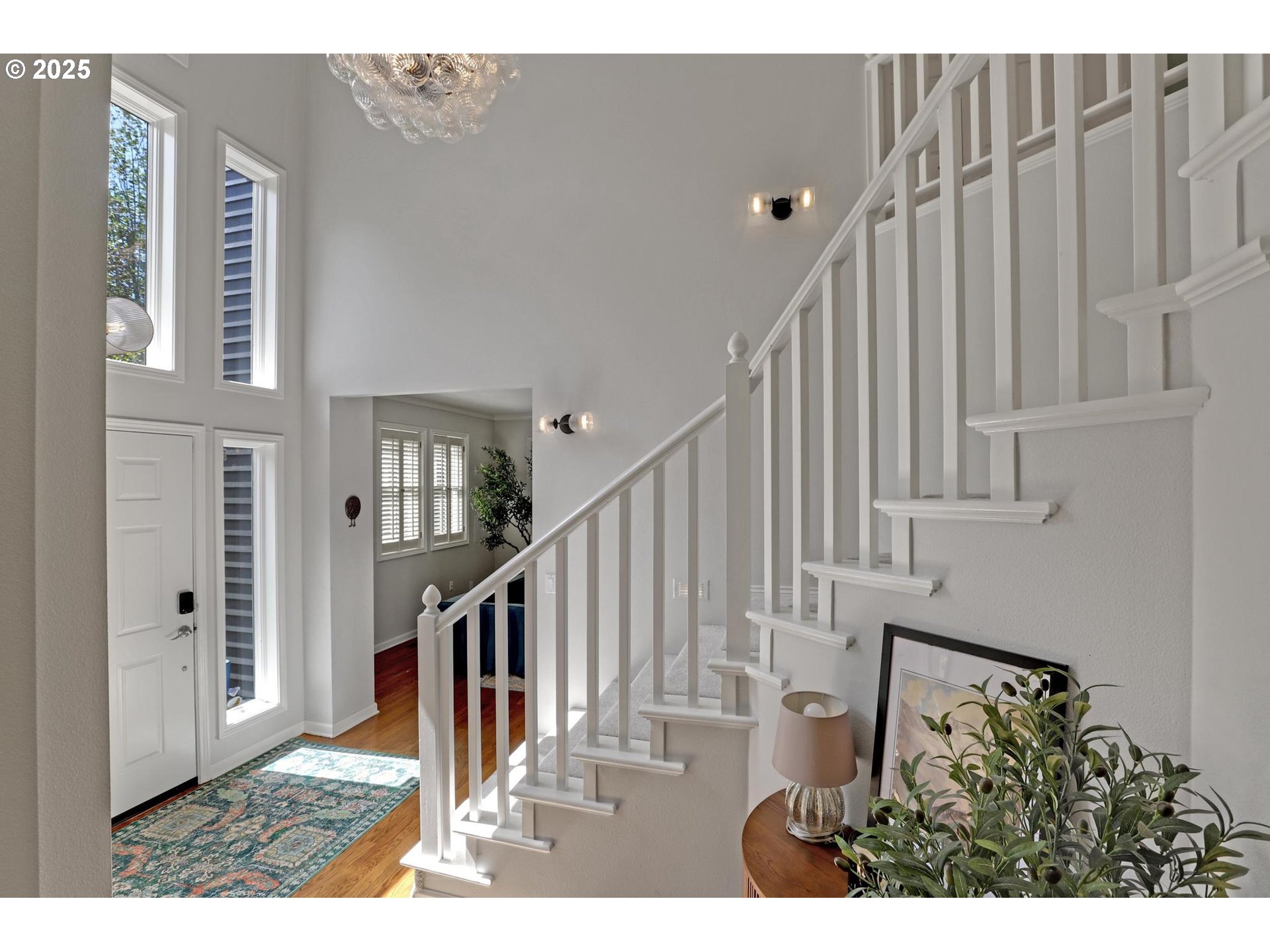 585 Southwest Regency Place Portland, OR 97225 - Photo 2 of 44 Gallery Image 2