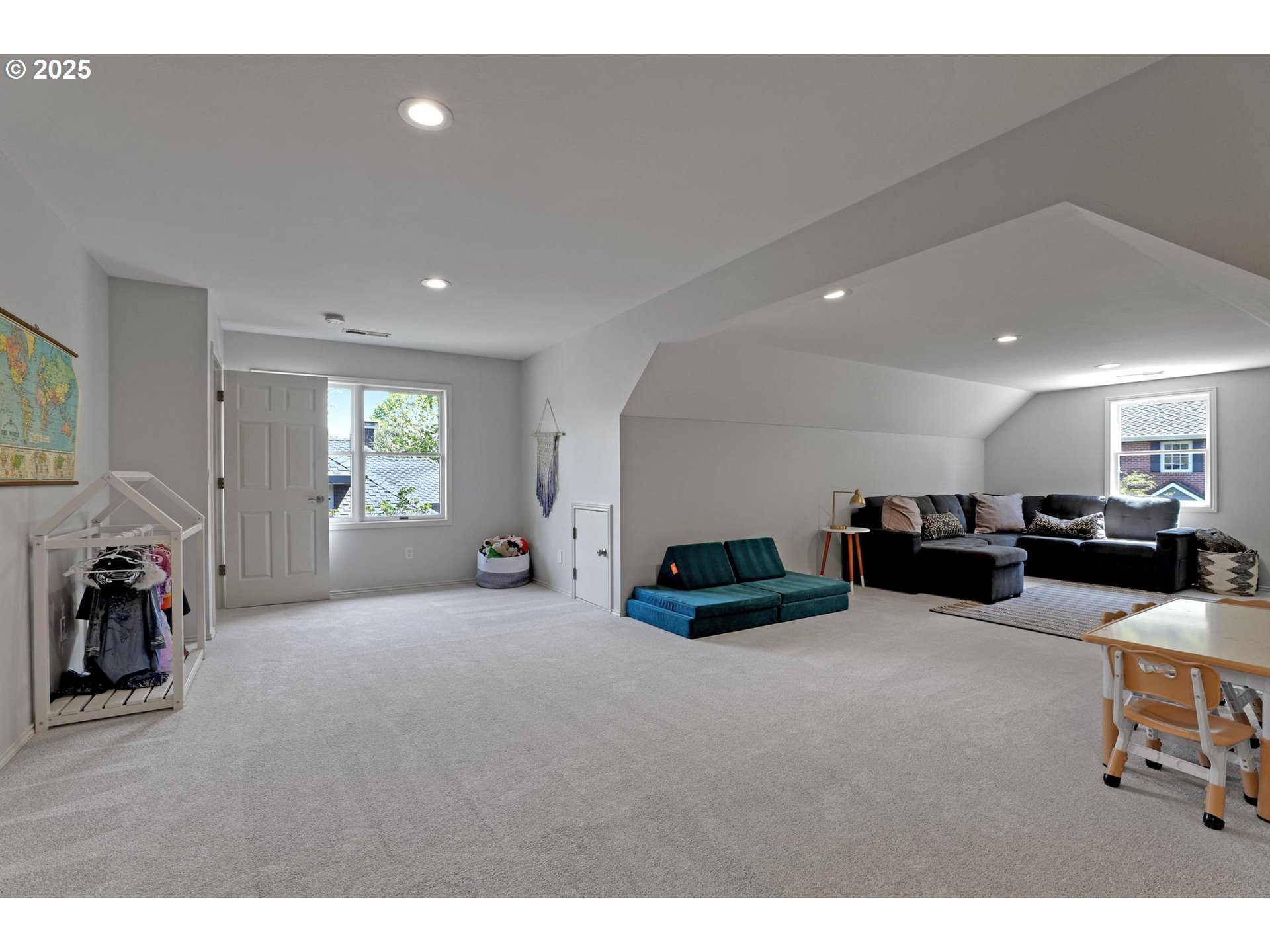 585 Southwest Regency Place Portland, OR 97225 - Photo 38 of 44 Gallery Image 38