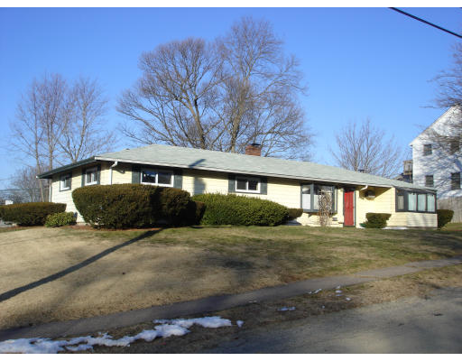 38 Celia Road Braintree, MA 02184 - Photo 2 of 22 Gallery Image 2