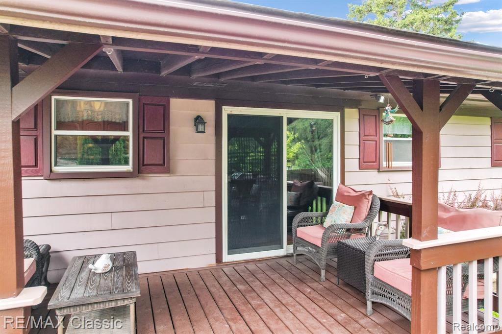 22410 Power Road Farmington, MI 48336 - Photo 41 of 52