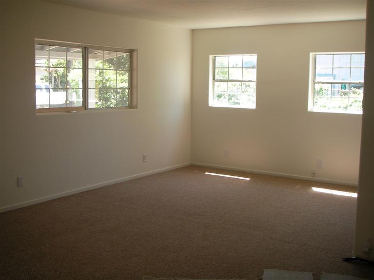81 Valley Road Oak View, CA 93022 - Photo 10 of 11 a view of room with window
