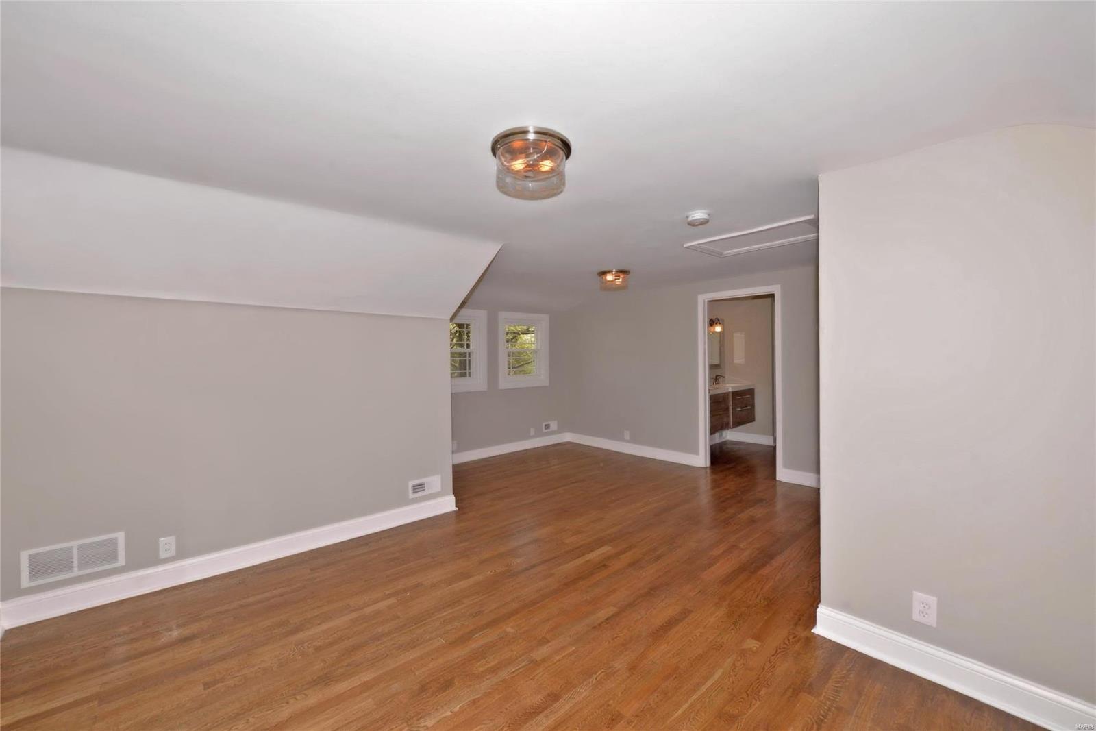 12743 Rott Road Sunset Hills, MO 63127 - Photo 12 of 17 Gallery Image 12
