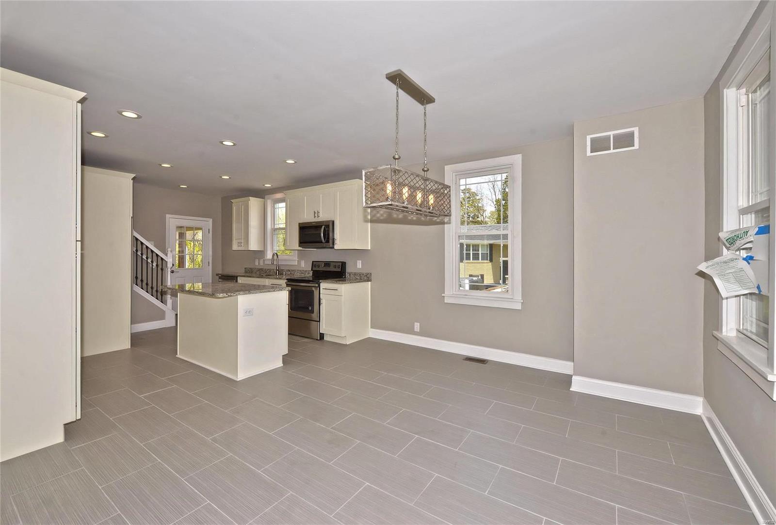 12743 Rott Road Sunset Hills, MO 63127 - Photo 3 of 17 Gallery Image 3
