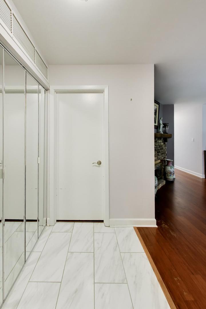 1456 North Elmhurst Road, Unit 101A Mount Prospect, IL 60056 - Photo 6 of 40 Gallery Image 6