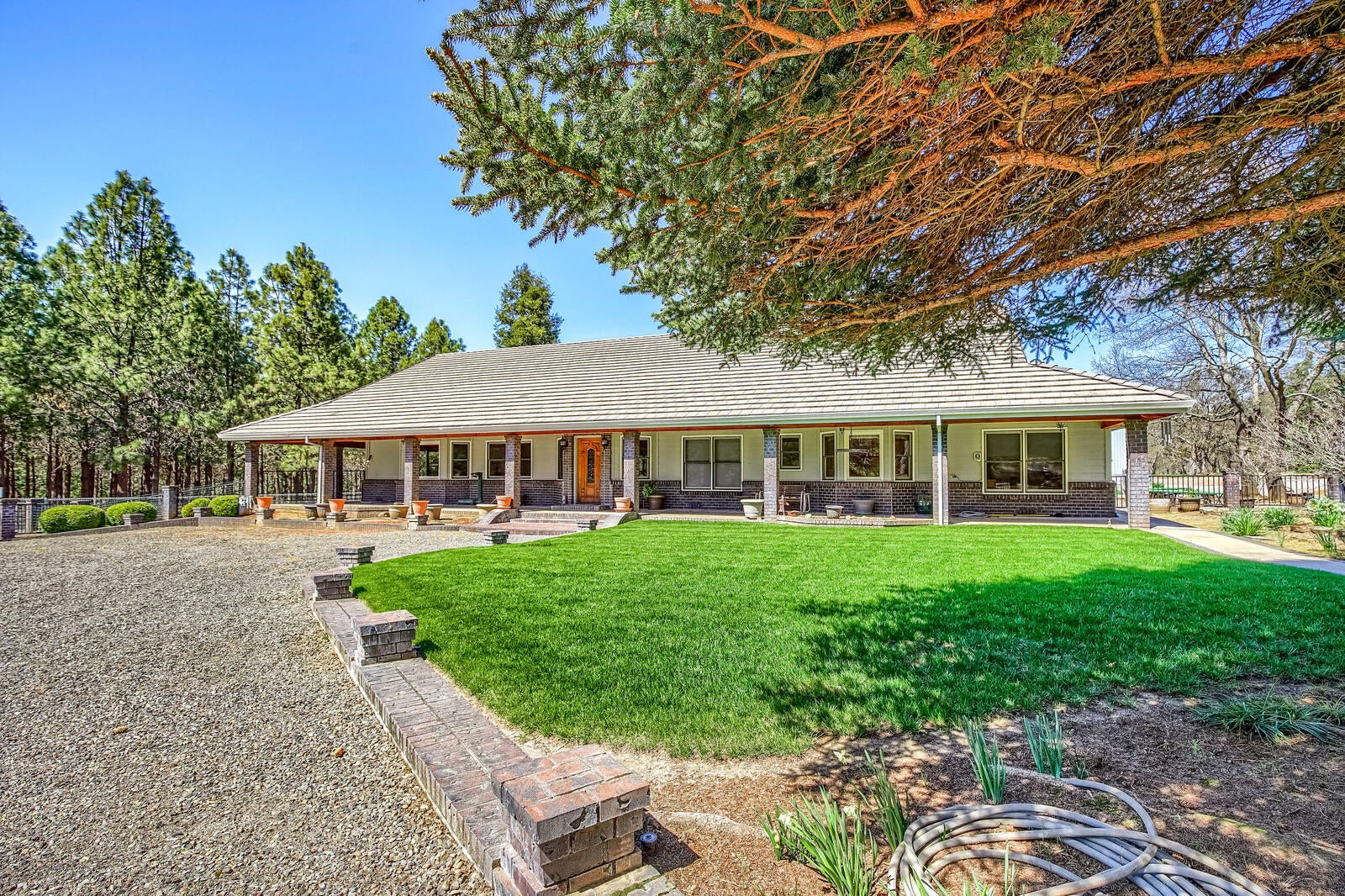 12300 Blackwell Road Central Point, OR 97502 - Photo 1 of 76 Front one