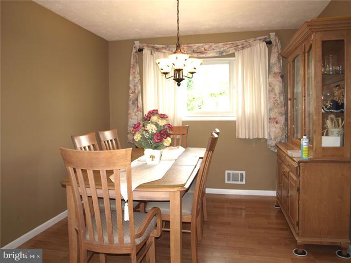 2362 Klockner Road Hamilton, NJ 08690 - Photo 3 of 14 Dining Room