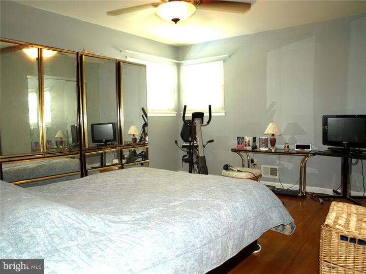 2362 Klockner Road Hamilton, NJ 08690 - Photo 6 of 14 Bedroom - Main