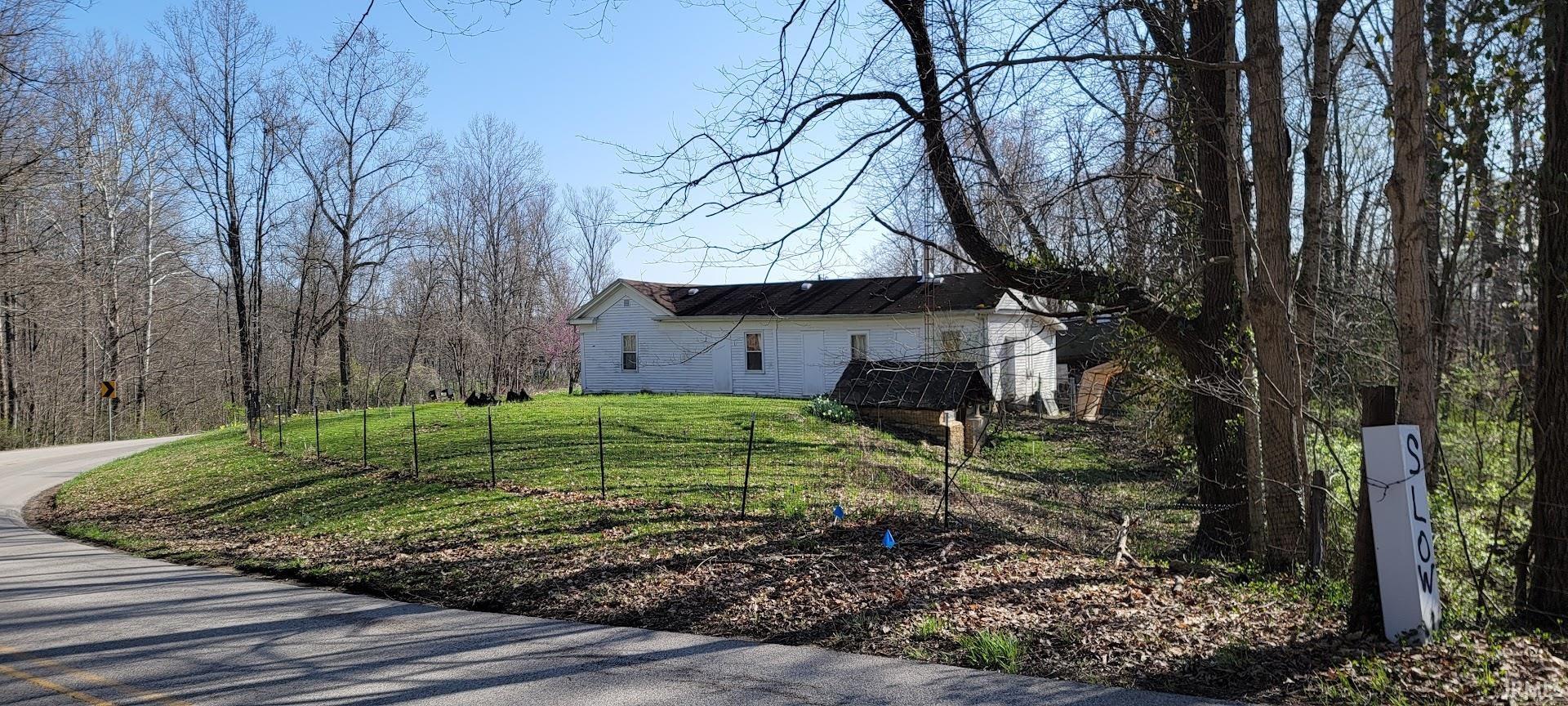 1585 West Maple Grove Road Bloomington, IN 47404 - Photo 25 of 36 Gallery Image 25
