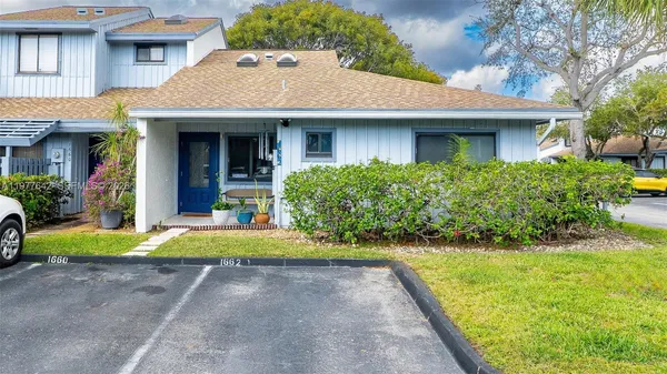 $1,200 | 1662 North 14th Terrace, Hollywood, FL 33020