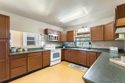 $800,000 | 1855 Mill Street, Unit A, Wailuku, HI 96793