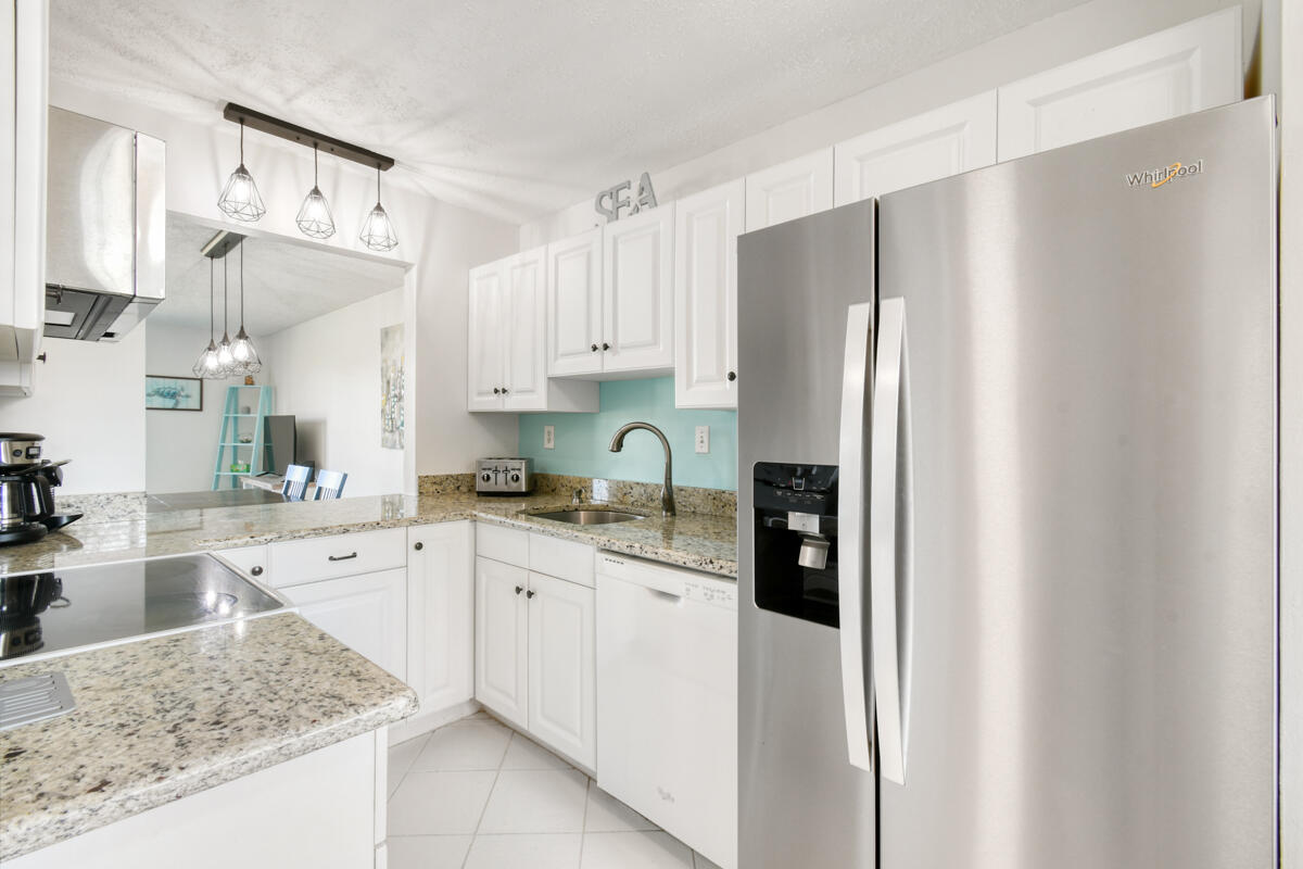5363 Southeast Miles Grant Road, Unit D203 Stuart, FL 34997 - Photo 17 of 59 DSC_3242