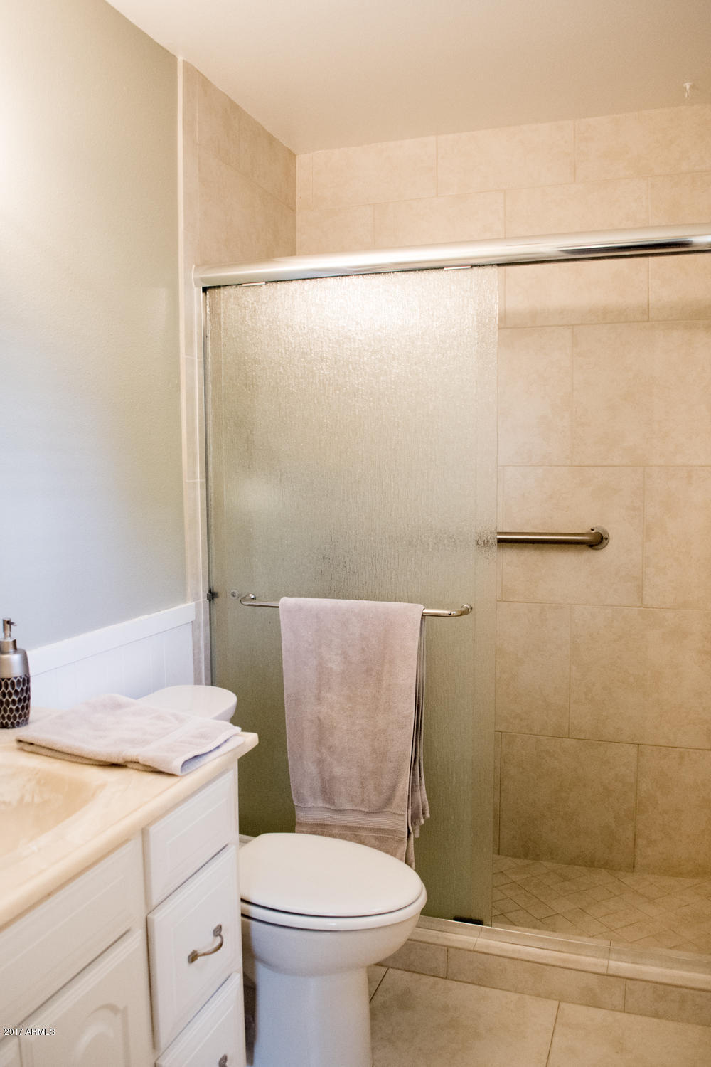 1710 West Griswold Road Phoenix, AZ 85021 - Photo 12 of 24 Master Shower