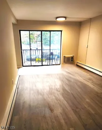 $439,000 | 365 River Road, Unit E, Nutley, NJ 07110