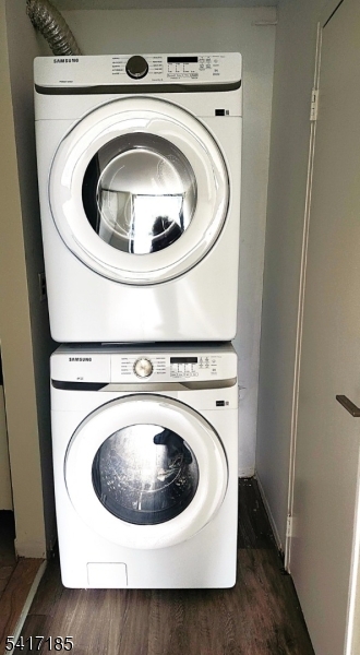365 River Road, Unit E Nutley, NJ 07110 - Photo 10 of 14 a utility room with dryer and washer