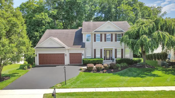 $698,000 | 2616 Bold Venture Drive, Lewis Center, OH 43035