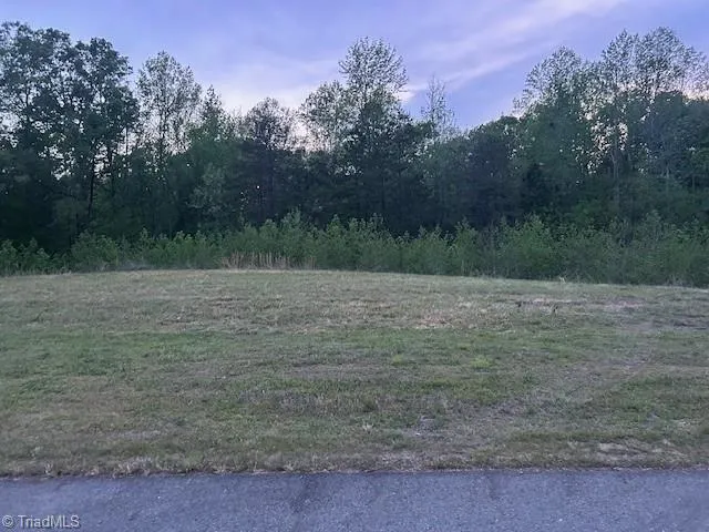 $118,900 | 618 Crystal Cove Lane, Yanceyville, NC 27379