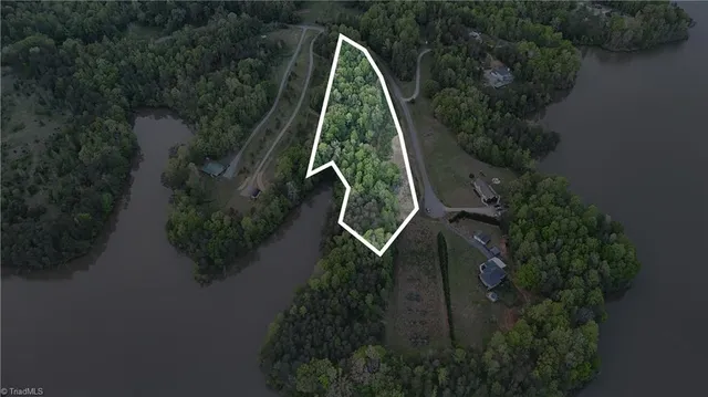 $118,900 | 618 Crystal Cove Lane, Yanceyville, NC 27379