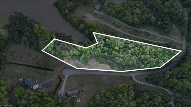 $118,900 | 618 Crystal Cove Lane, Yanceyville, NC 27379