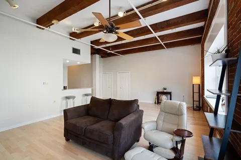 $979,000 | 15 Sleeper Street, Unit 407, Boston, MA 02210
