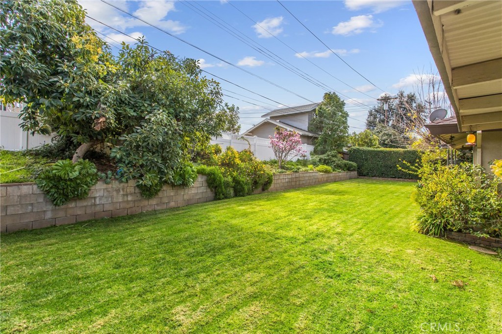 143 Walnut Avenue Redlands, CA 92373 - Photo 30 of 34