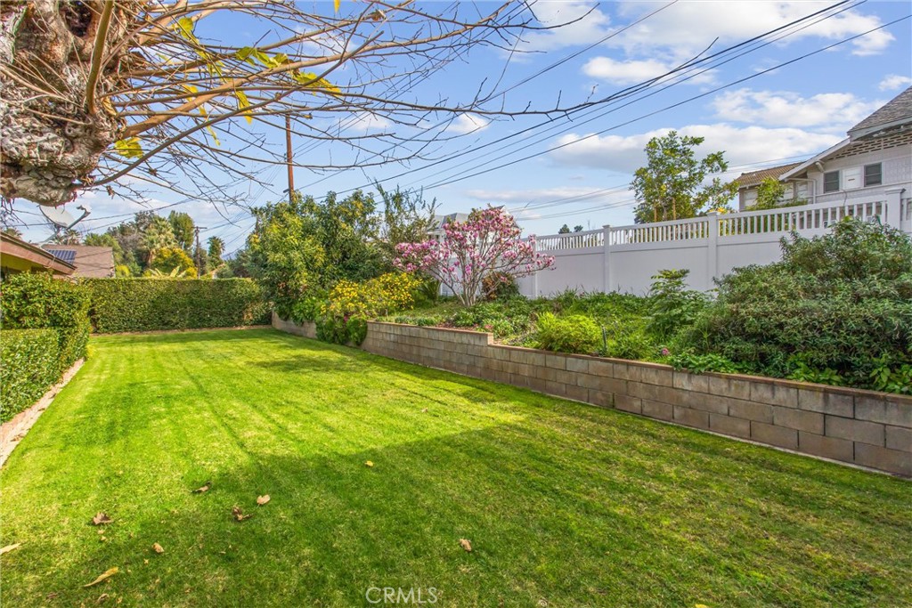 143 Walnut Avenue Redlands, CA 92373 - Photo 33 of 34