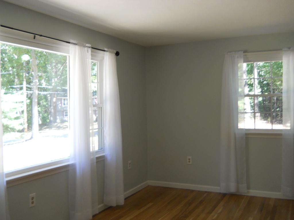 29 Woodridge Road Hampstead, NH 03826 - Photo 3 of 26 Gallery Image 3