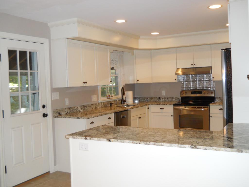 29 Woodridge Road Hampstead, NH 03826 - Photo 5 of 26 Gallery Image 5