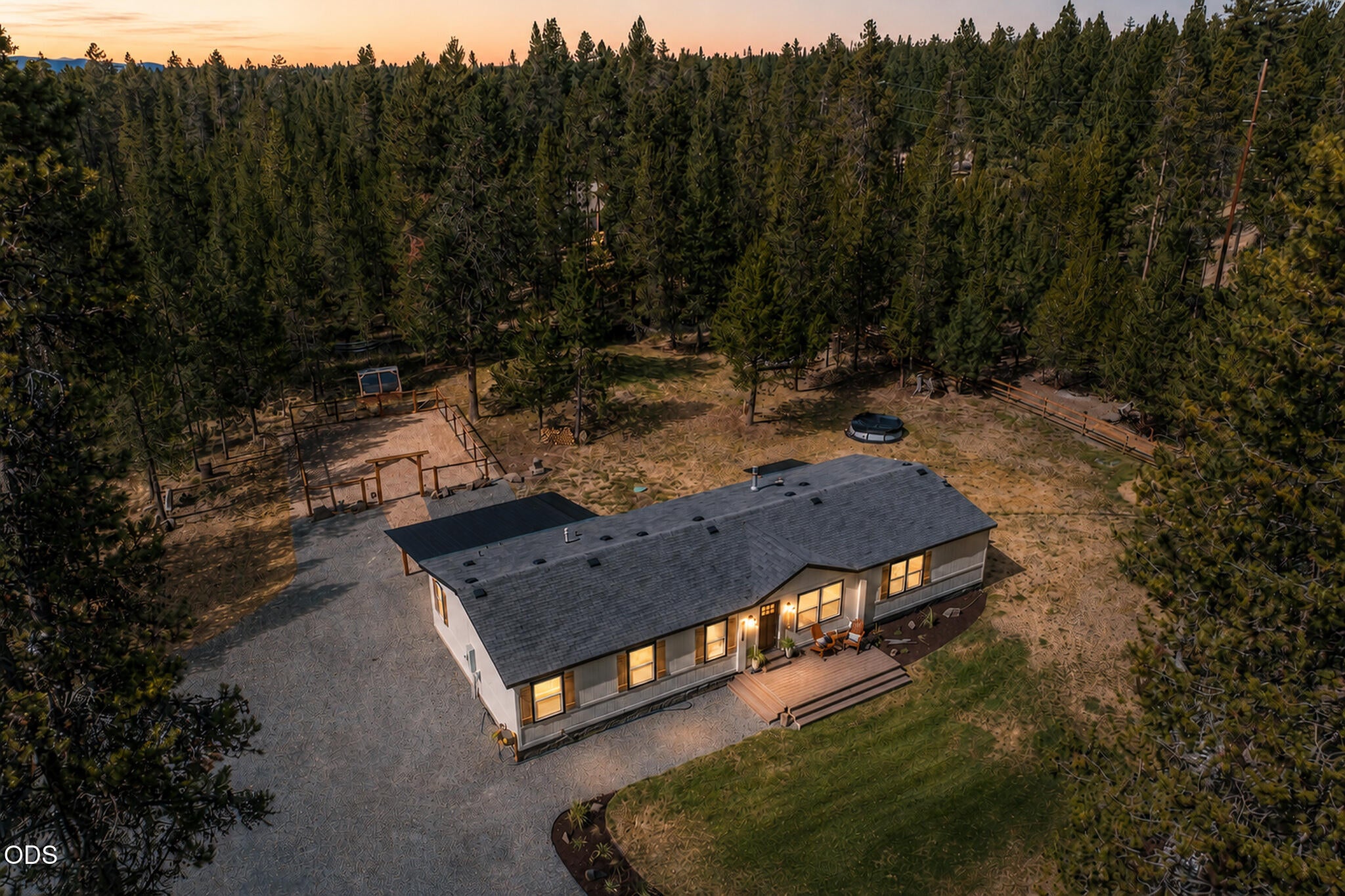 17876 Guelfi Road Bend, OR 97707 - Photo 2 of 28 Gallery Image 2