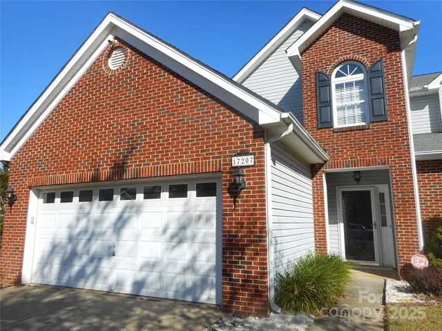 $2,795 | 17207 Overstone Court, Charlotte, NC 28277