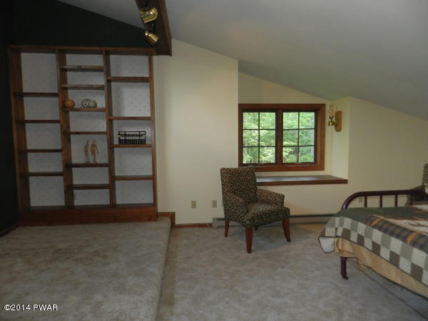 2105 Steele Road Bushkill, PA 18324 - Photo 28 of 59 Gallery Image 28