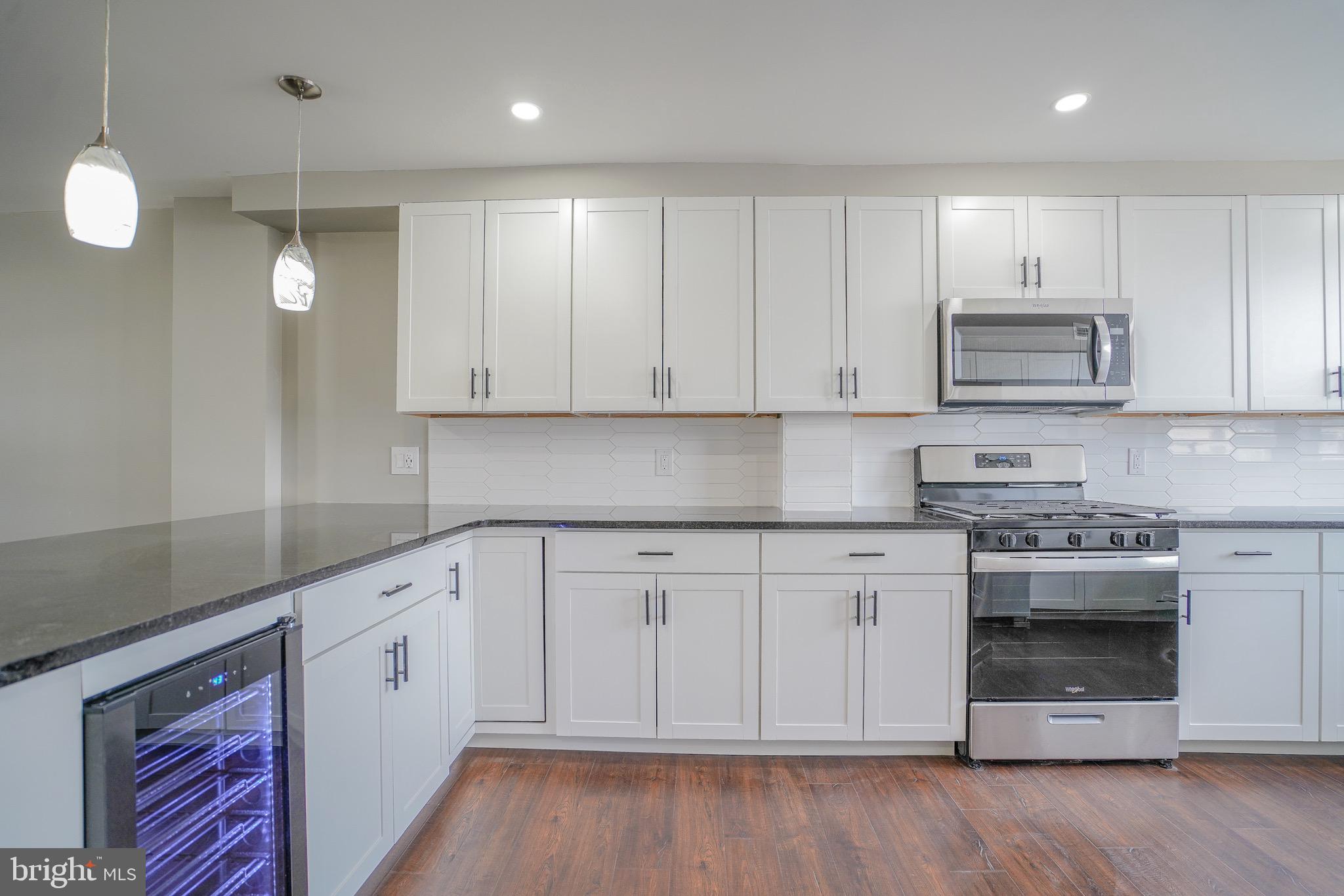 4209 Lawnside Road Philadelphia, PA 19154 - Photo 4 of 49 Gallery Image 4