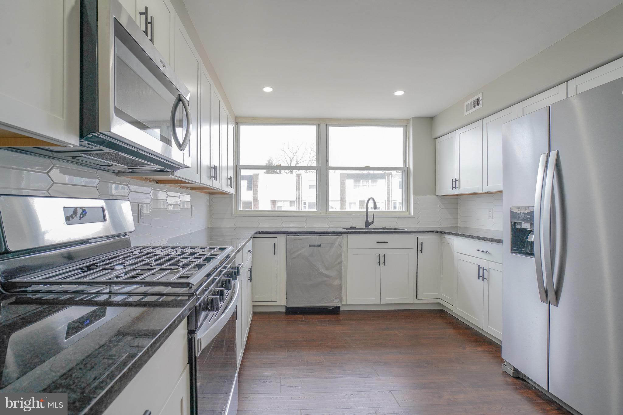 4209 Lawnside Road Philadelphia, PA 19154 - Photo 7 of 49 Gallery Image 7