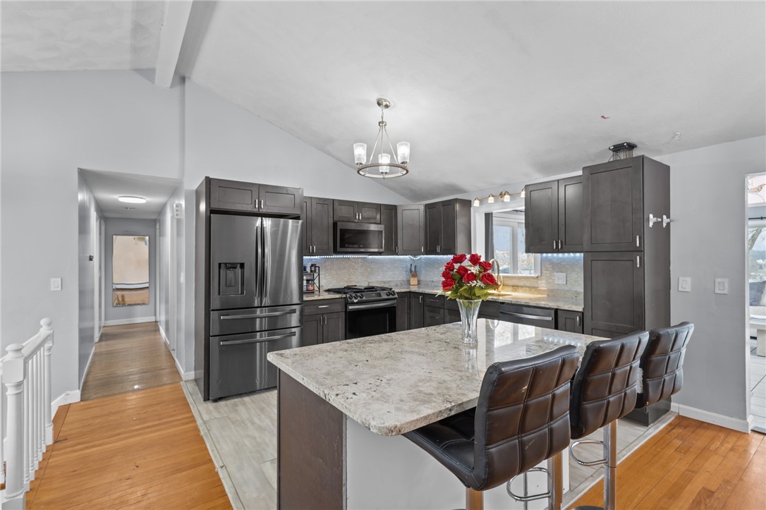 46 Harrison Street Johnston, RI 02919 - Photo 7 of 36