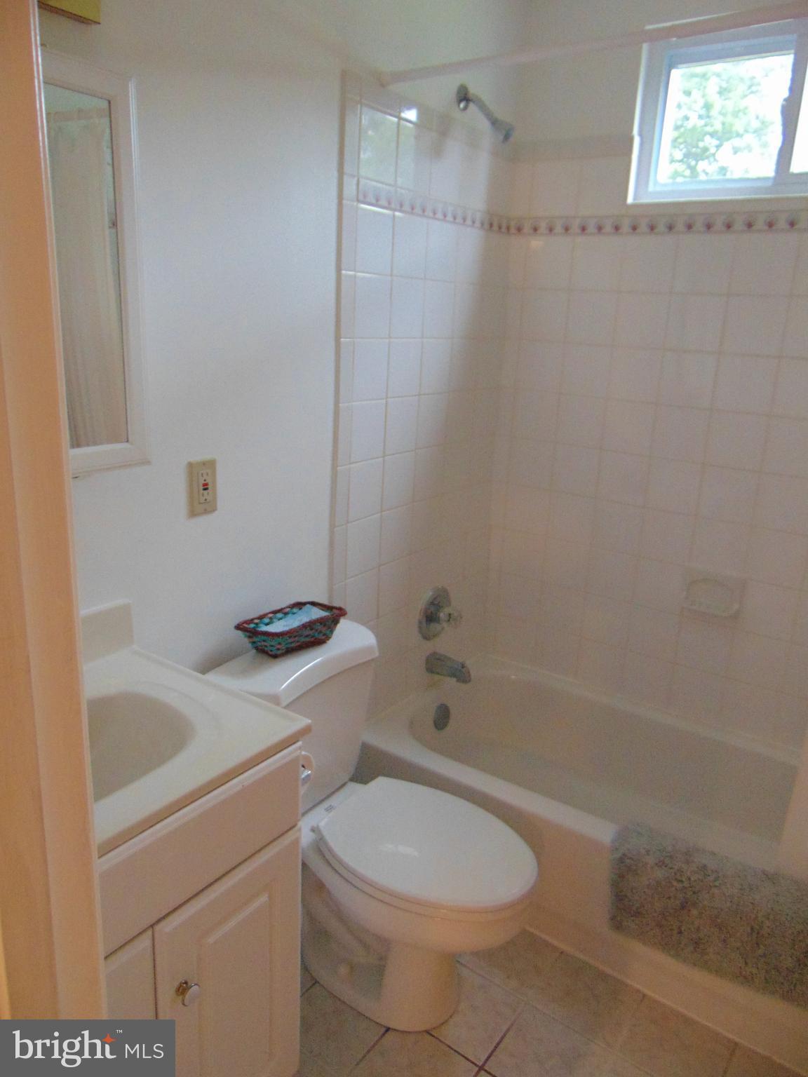 1523 Robinson Road Shady Side, MD 20764 - Photo 5 of 28 Bath