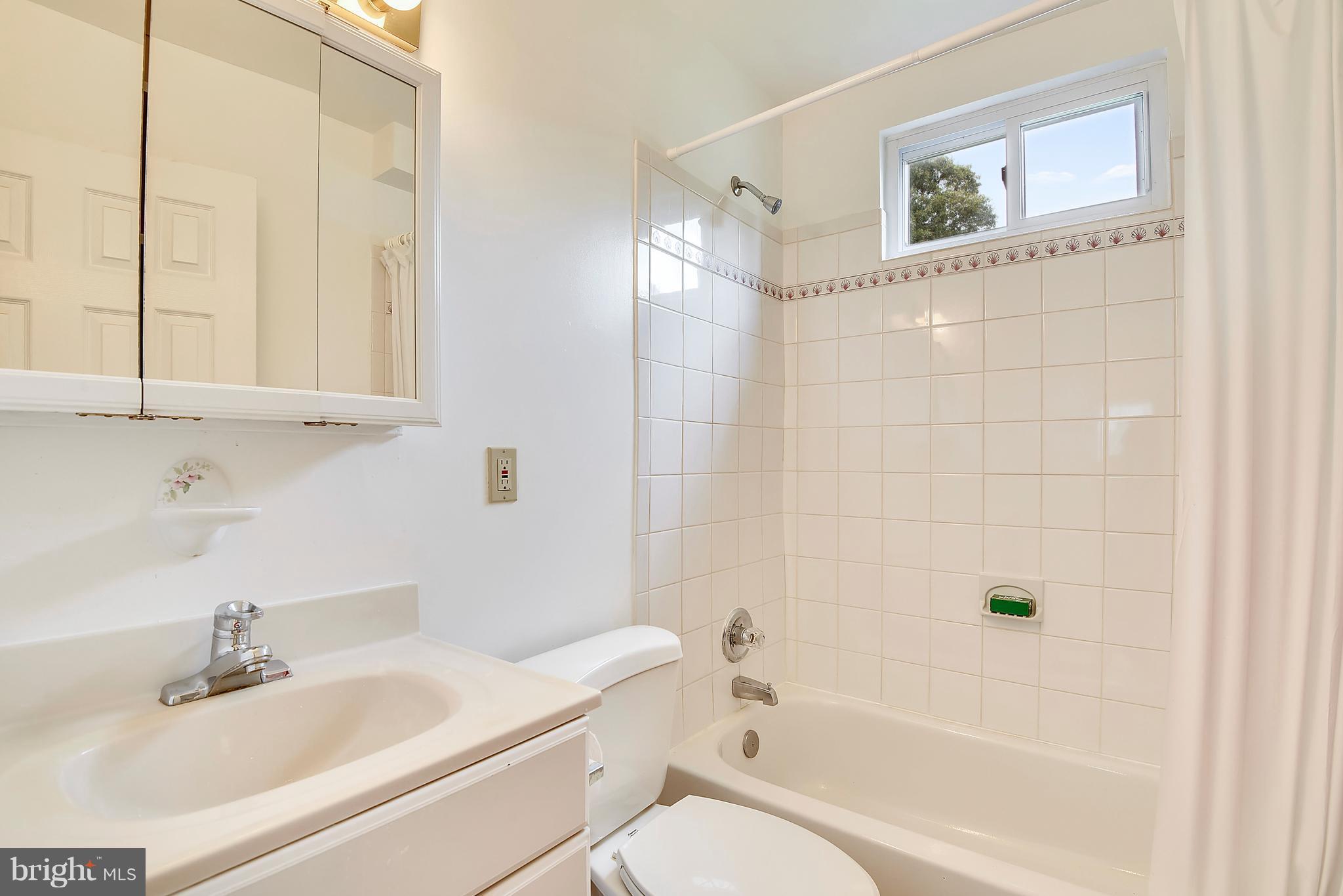 1523 Robinson Road Shady Side, MD 20764 - Photo 6 of 28 Bath