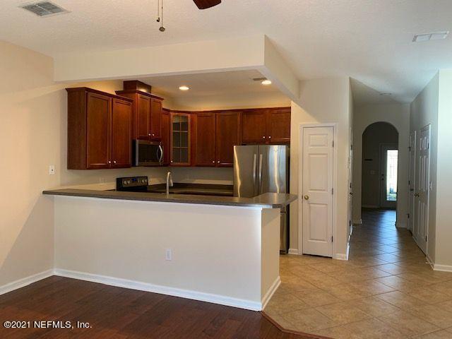 13355 Solar Drive Jacksonville, FL 32258 - Photo 6 of 23 Kitchen 2