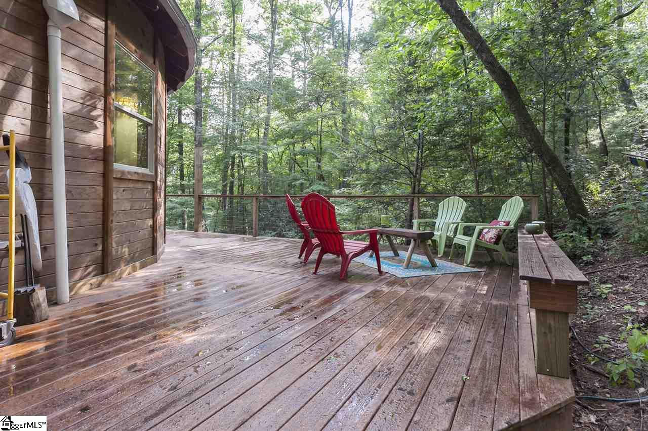 39 Lucille Smith Road Marietta, SC 29661 - Photo 2 of 20 Gallery Image 2
