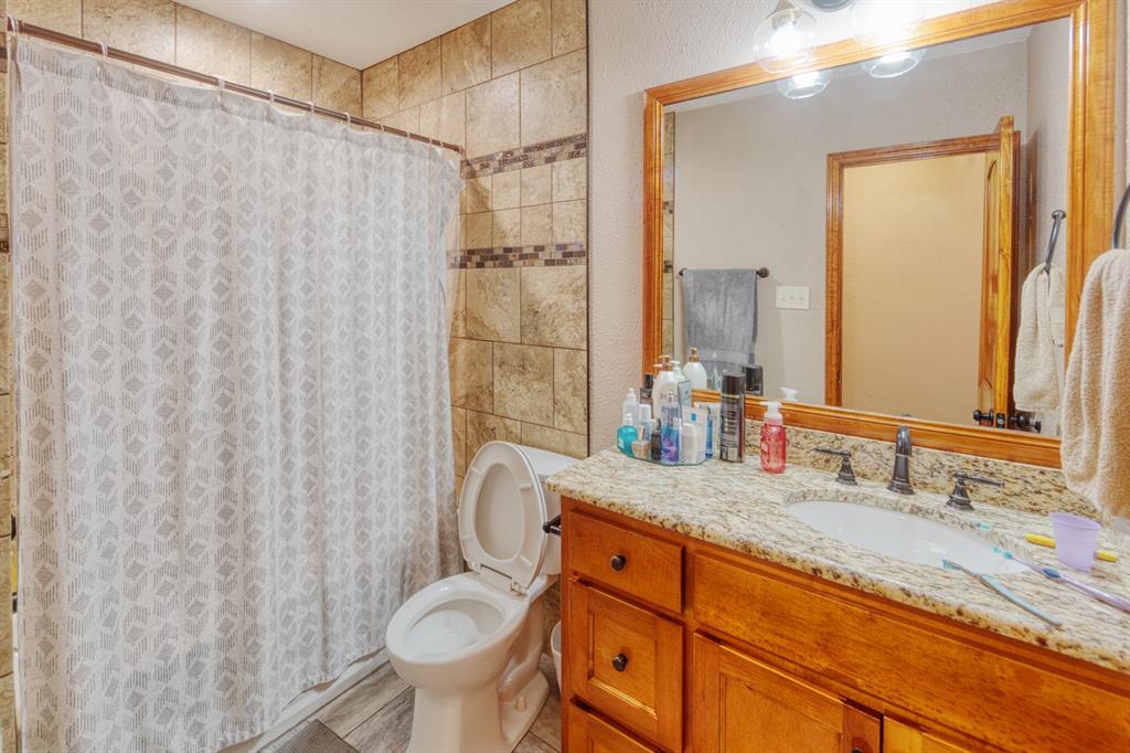 411 South Prairie Street Pilot Point, TX 76258 - Photo 8 of 11 Gallery Image 8