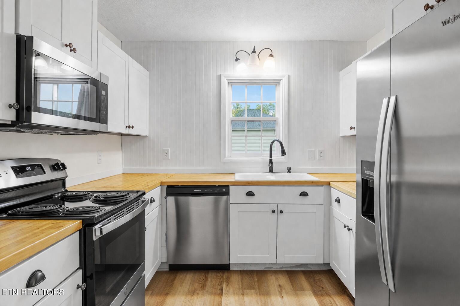 4854 Co Op Road Rockford, TN 37853 - Photo 13 of 31 Kitchen